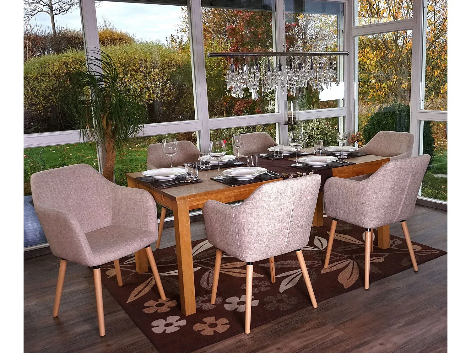 Elegantes Highboard mit vier Türen, Schwarz, 93 cm