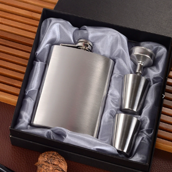 Stainless Steel Hip Flask Gift Set 