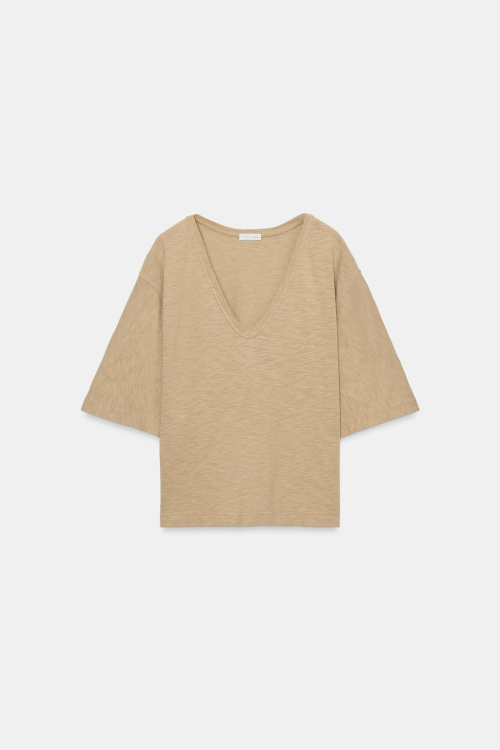 V-NECK T-SHIRT