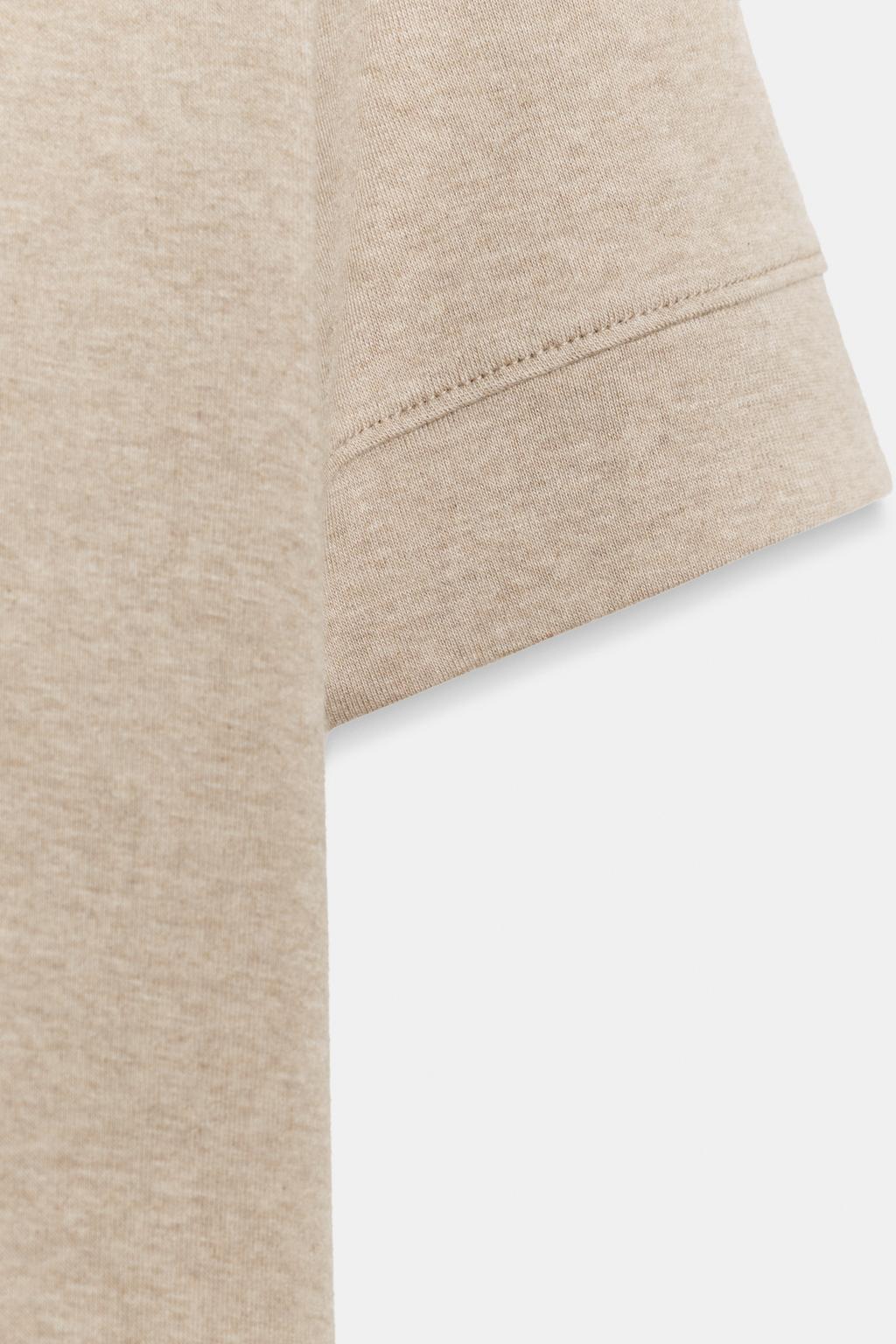 MINIMALIST SHORT SLEEVE T-SHIRT