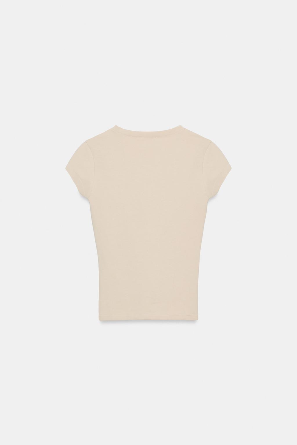 V-NECK T-SHIRT
