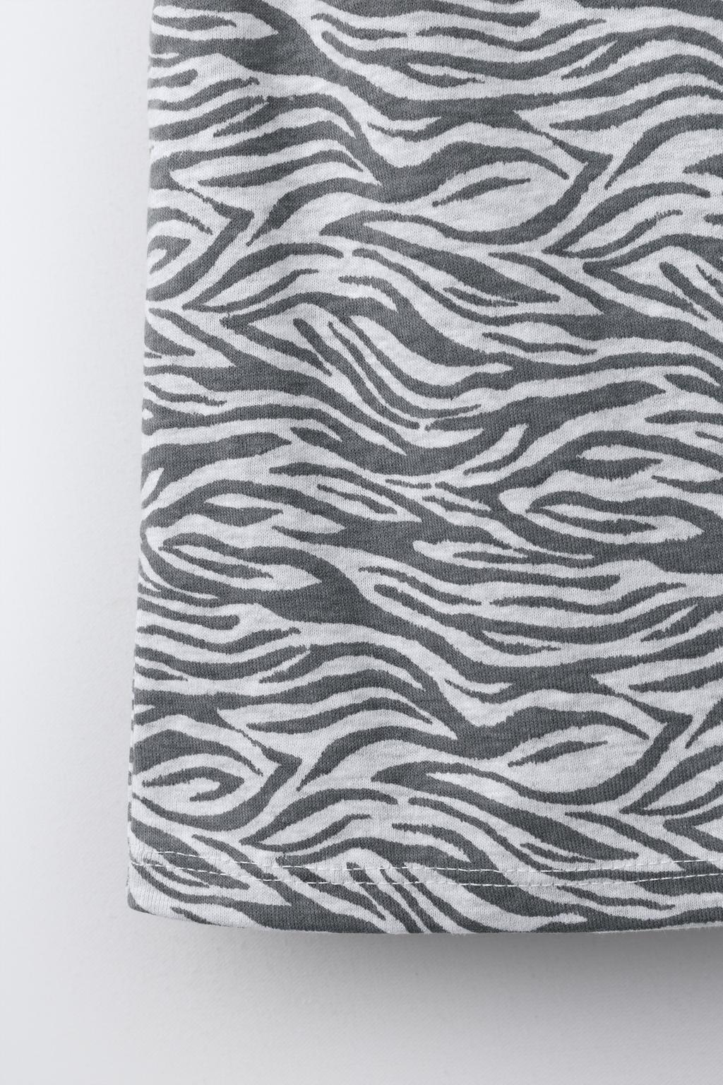ZEBRA PRINT TOP