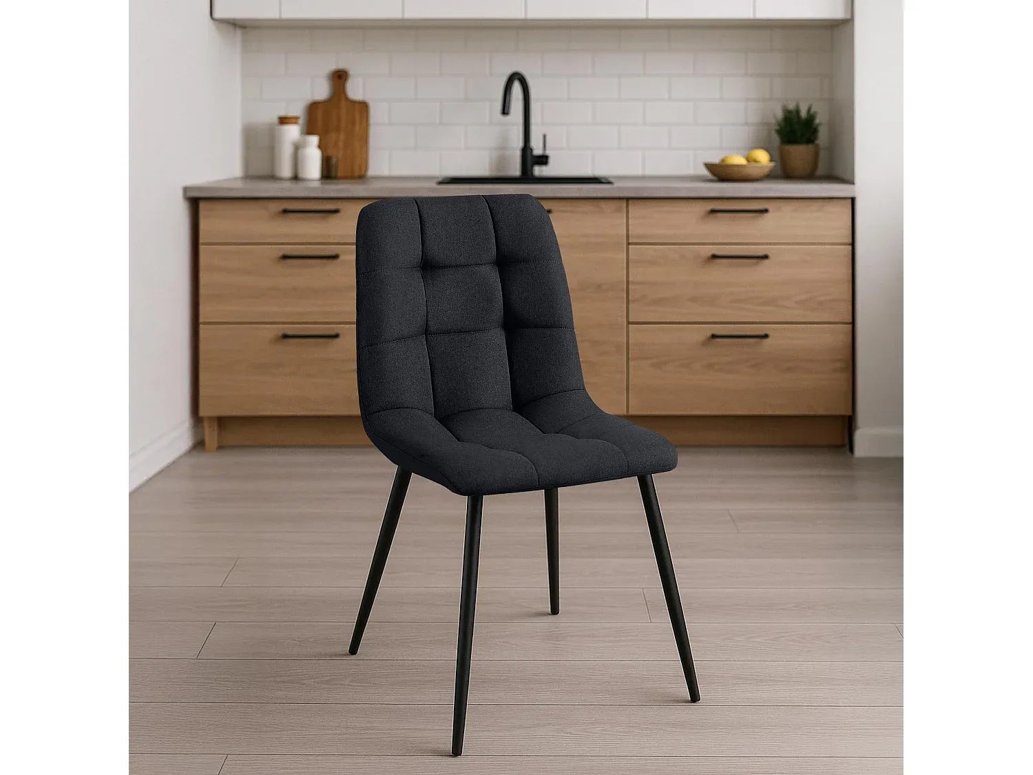 Moderner Esszimmerstuhl aus Stoff in Schwarz