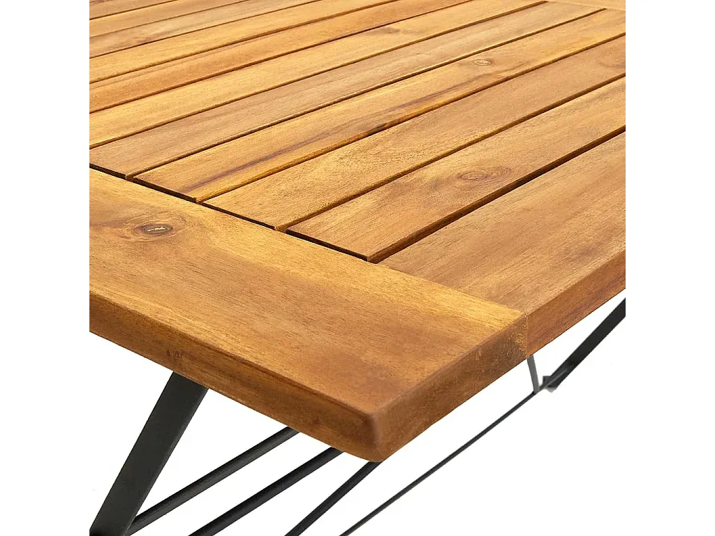Kompakter Outdoor-Klapptisch aus Akazienholz