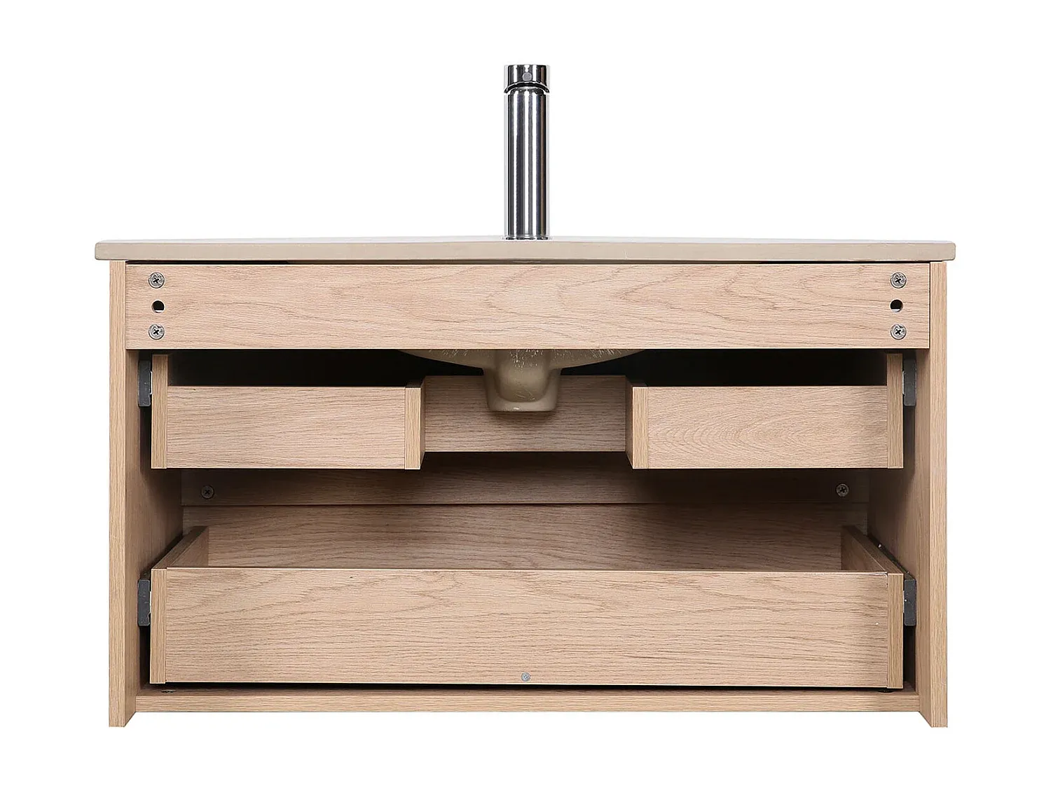 Modernes Badezimmer-Set mit Wasserhahn und Spiegel