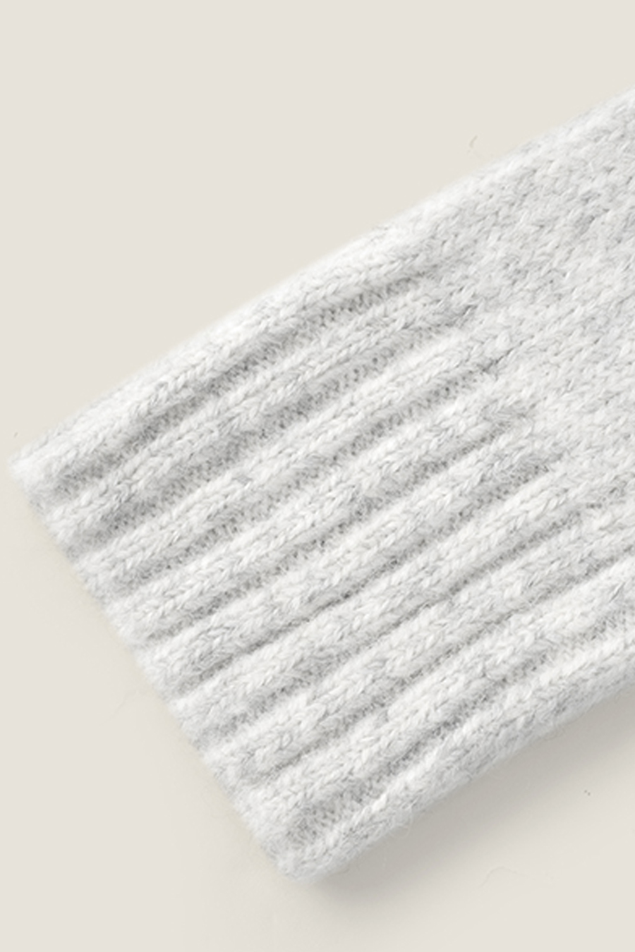 Off-Shoulder V-Neck Knit Sweater|yescci-YESCCI.com