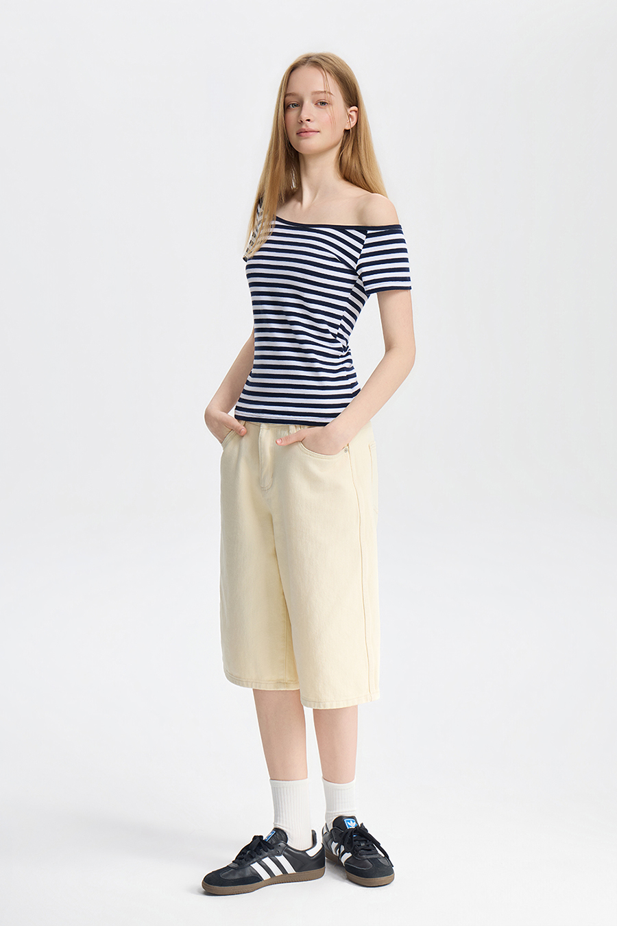 Striped Off-Shoulder Tee|yescci