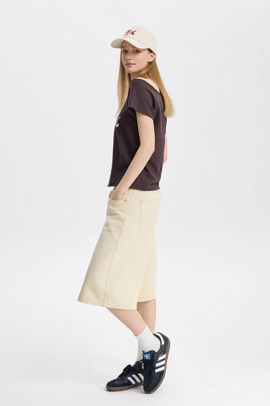 Casual Slogan Print Off-Shoulder Top|yescci