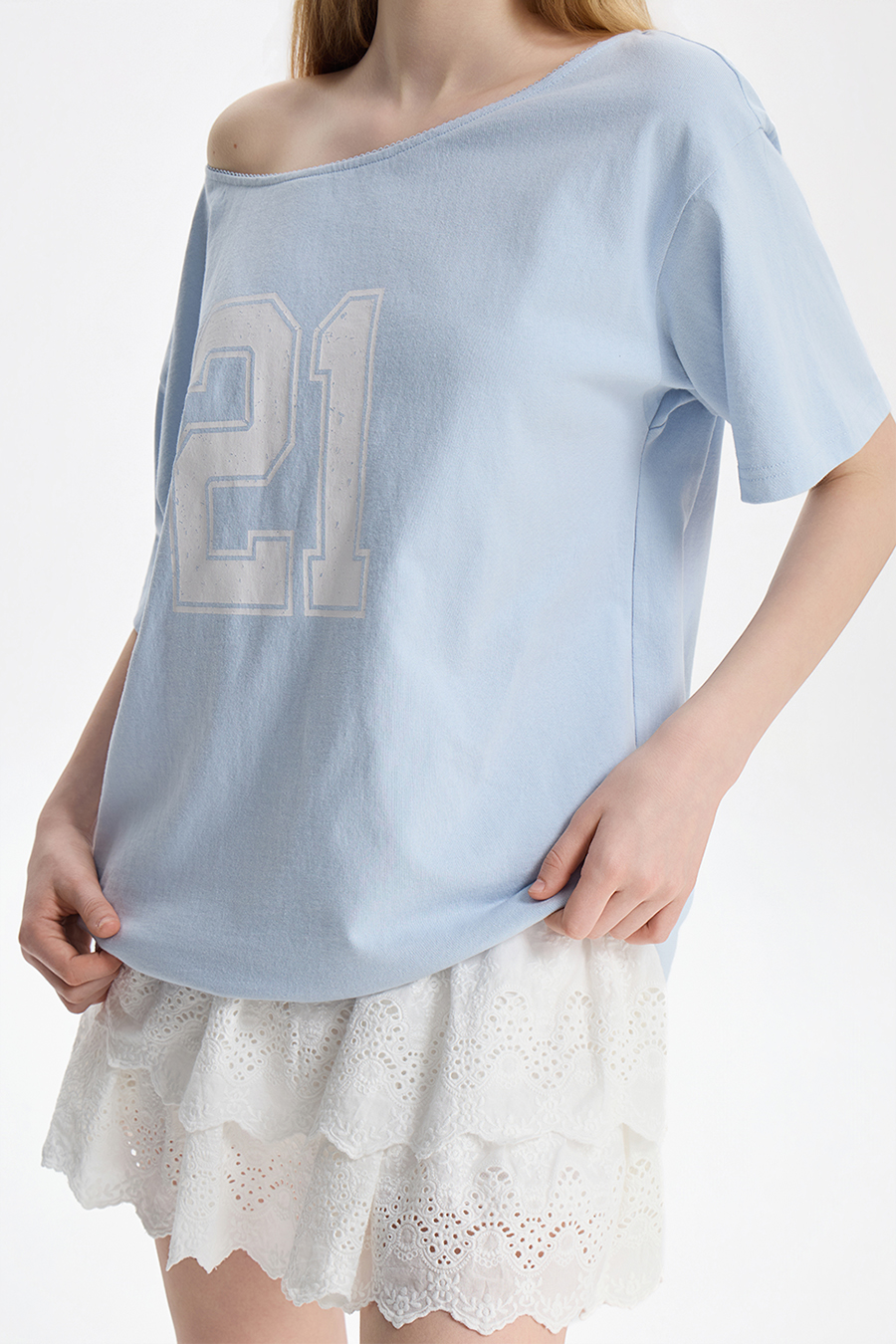 Wide Neck Graphic T-Shirt|yescci
