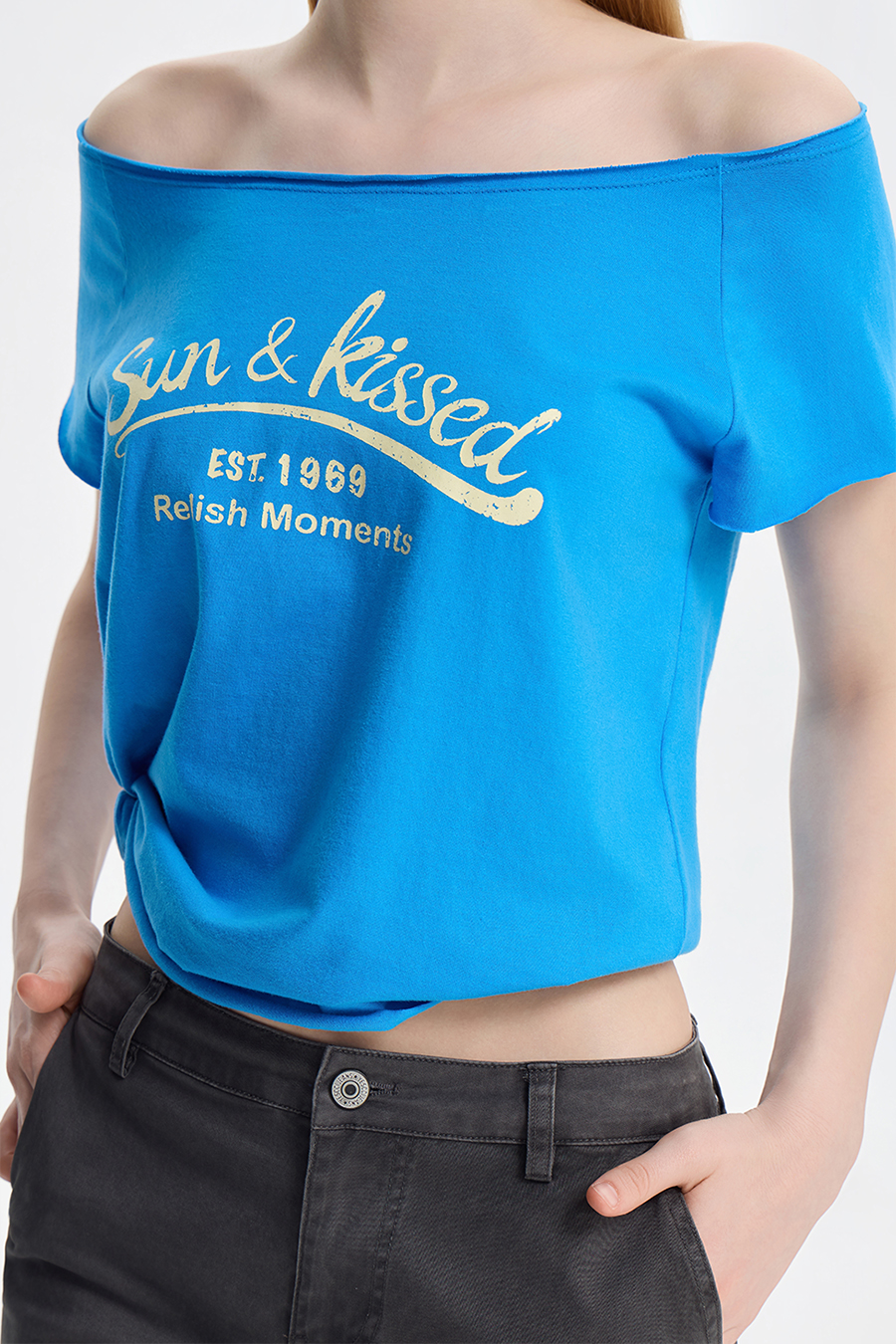 Casual Slogan Print Off-Shoulder Top|yescci