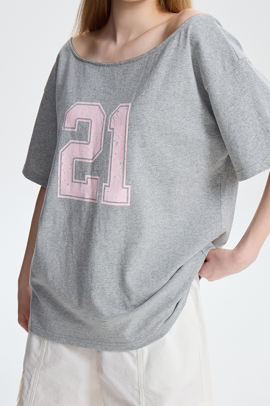 Wide Neck Graphic T-Shirt|yescci
