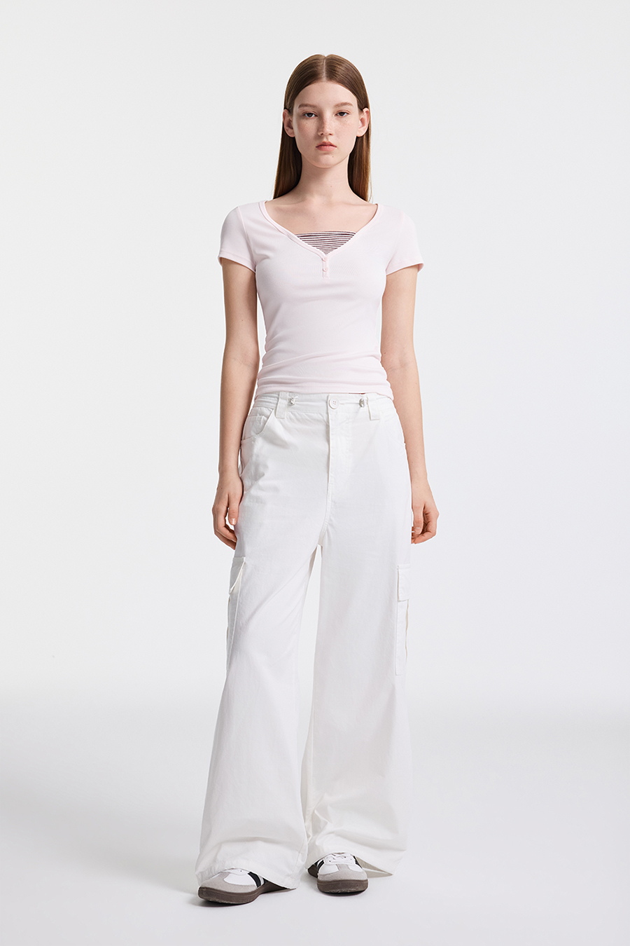 Fitted Striped Panel V-Neck Tee|yescci-YESCCI.com