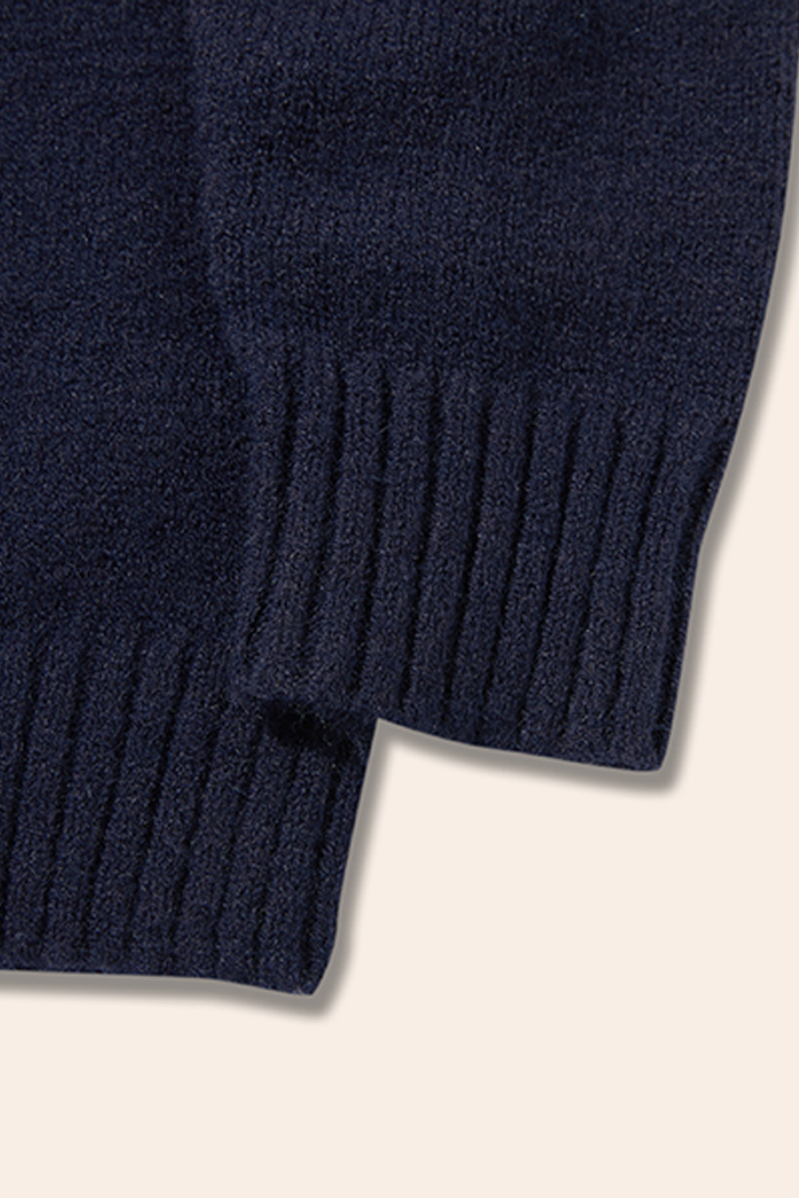Bear Off-Shoulder Sweater|yescci-YESCCI.com