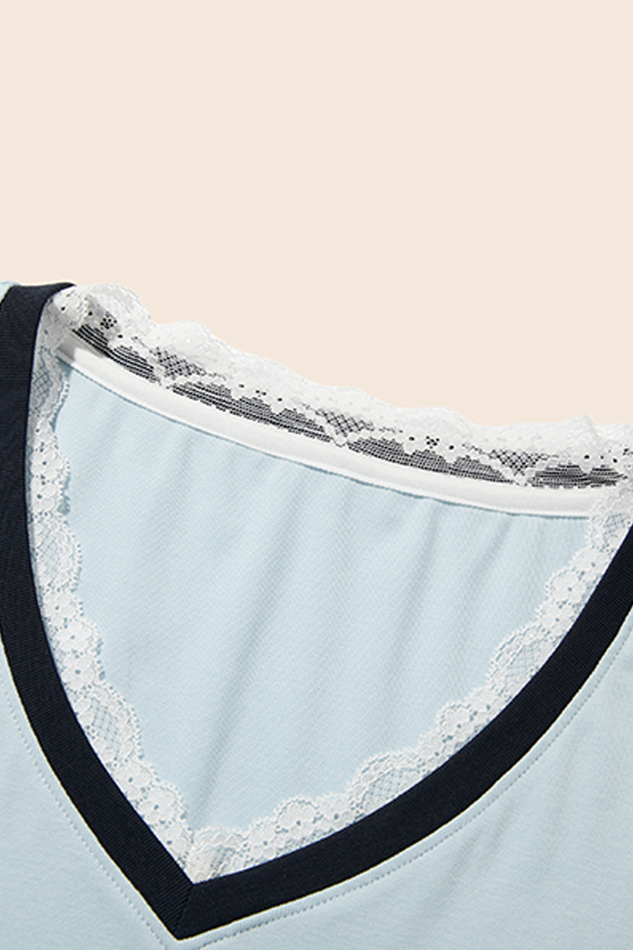 Lace Trim V-Neck Letter Print Tee|yescci-YESCCI.com