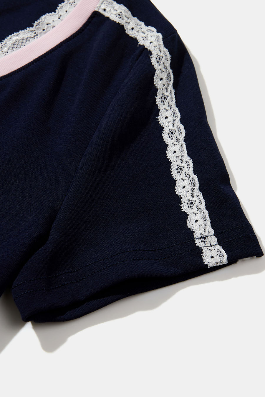 Lace Trim V-Neck Letter Print Tee|yescci