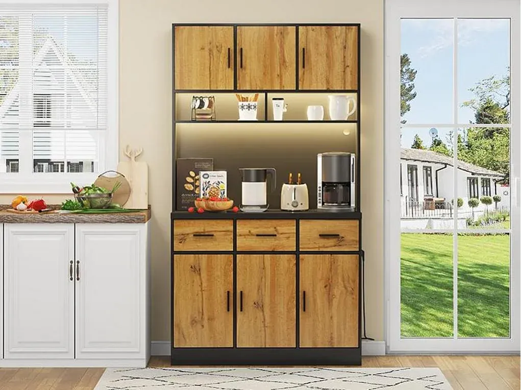 Elegantes Sideboard mit LED-Beleuchtung und vielseitigem Stauraum