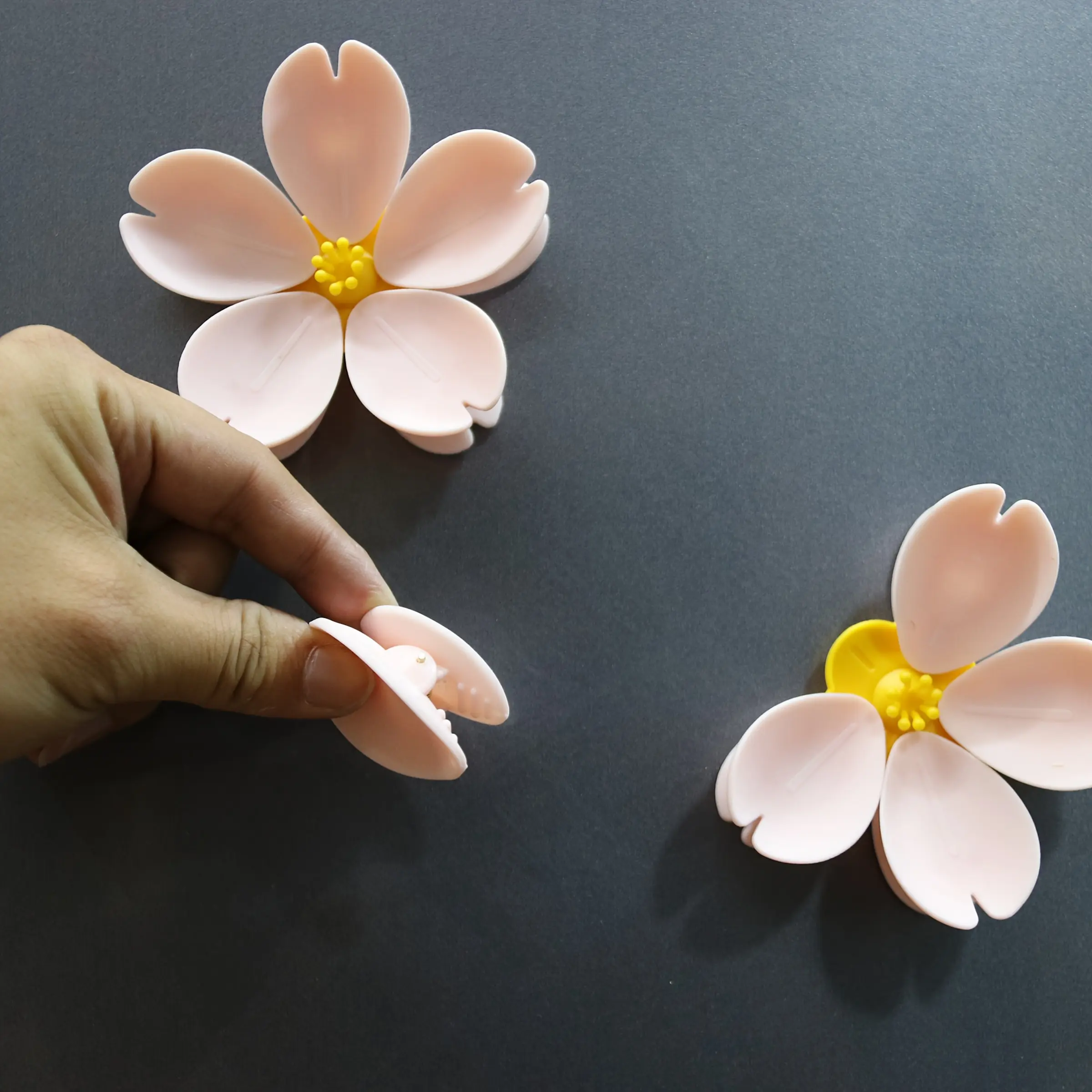 Flower Magnetic Fridge Sealing Clips, Cute Petal Fridge Magnet Snack Bag Clips for Kitchen Storage