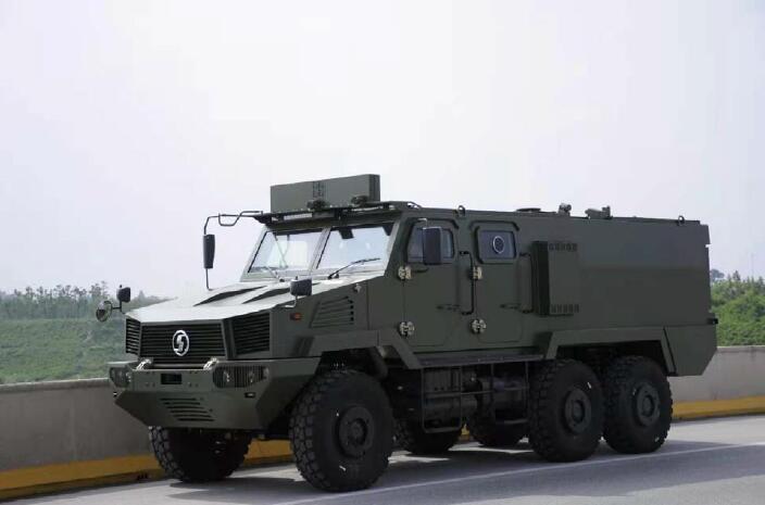 ES-5180 6x6 Armored Personnel Carrier