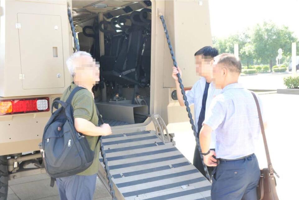  ES-5160 MRAP Vehicle (Mine-Resistant Ambush Protected) 