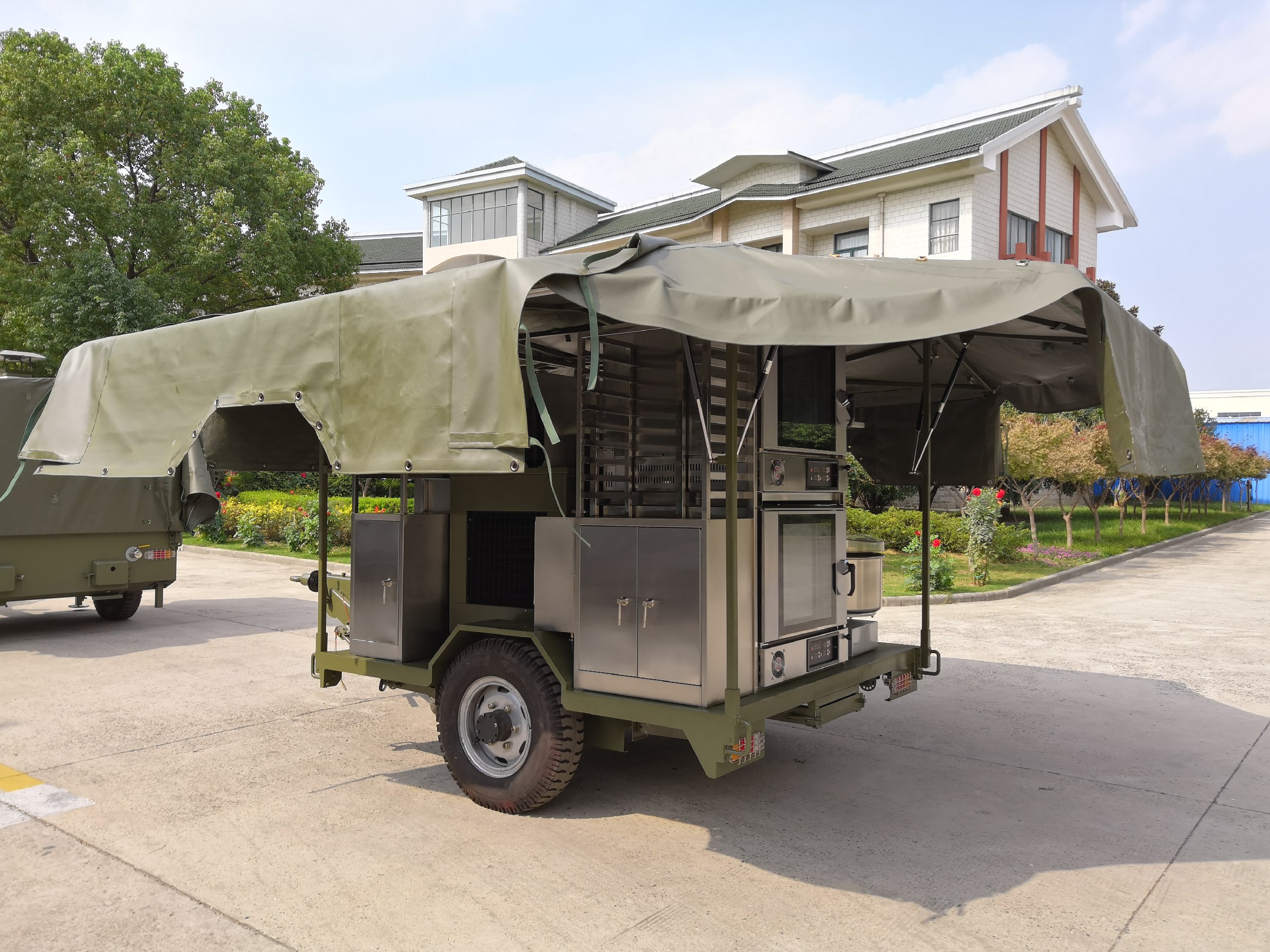   Mobile Field Bakery Food Trailer