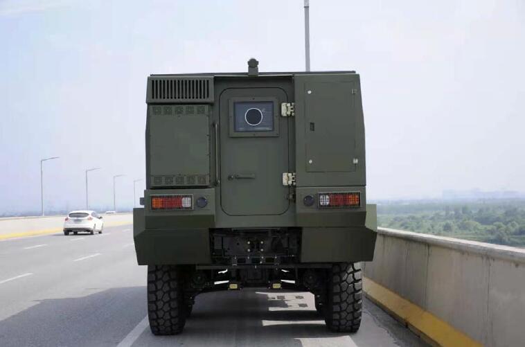 ES-5180 6x6 Armored Personnel Carrier
