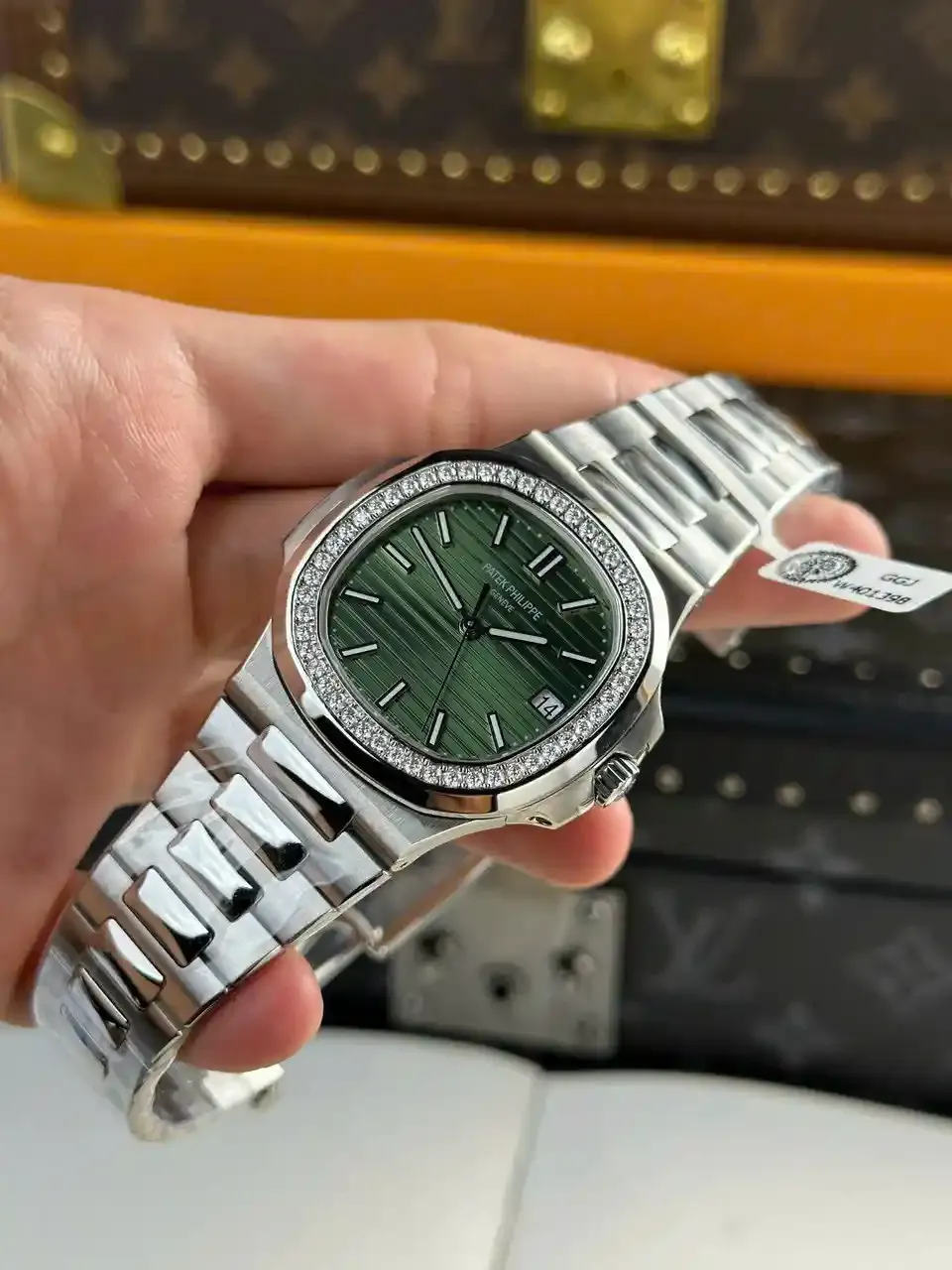 Pathttek Nathtutilus 5713G Green Dial 40mm Moissanite – Handcrafted Diamod