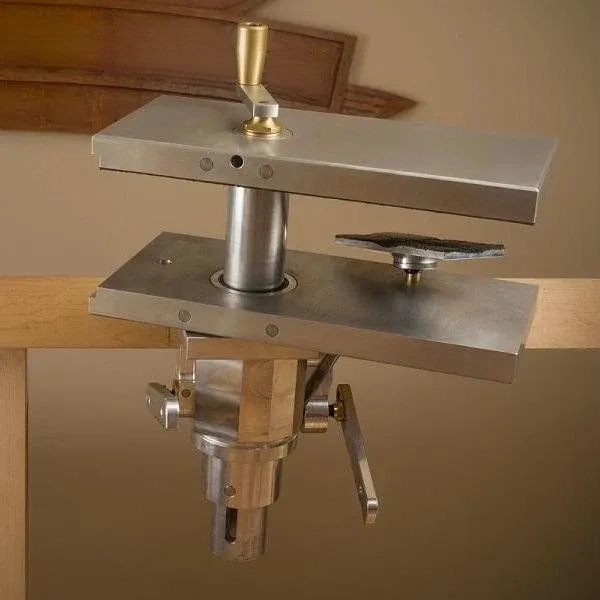 Multi-Angle Tilt Bench Vise for Wood Carving & Instrument Making