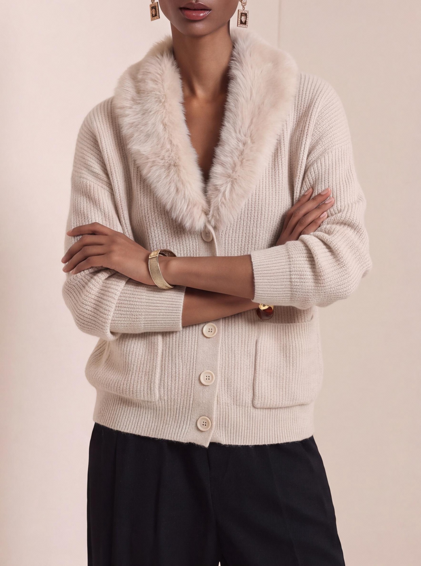 Women Soft Faux-Fur Collar Knit Cardigan