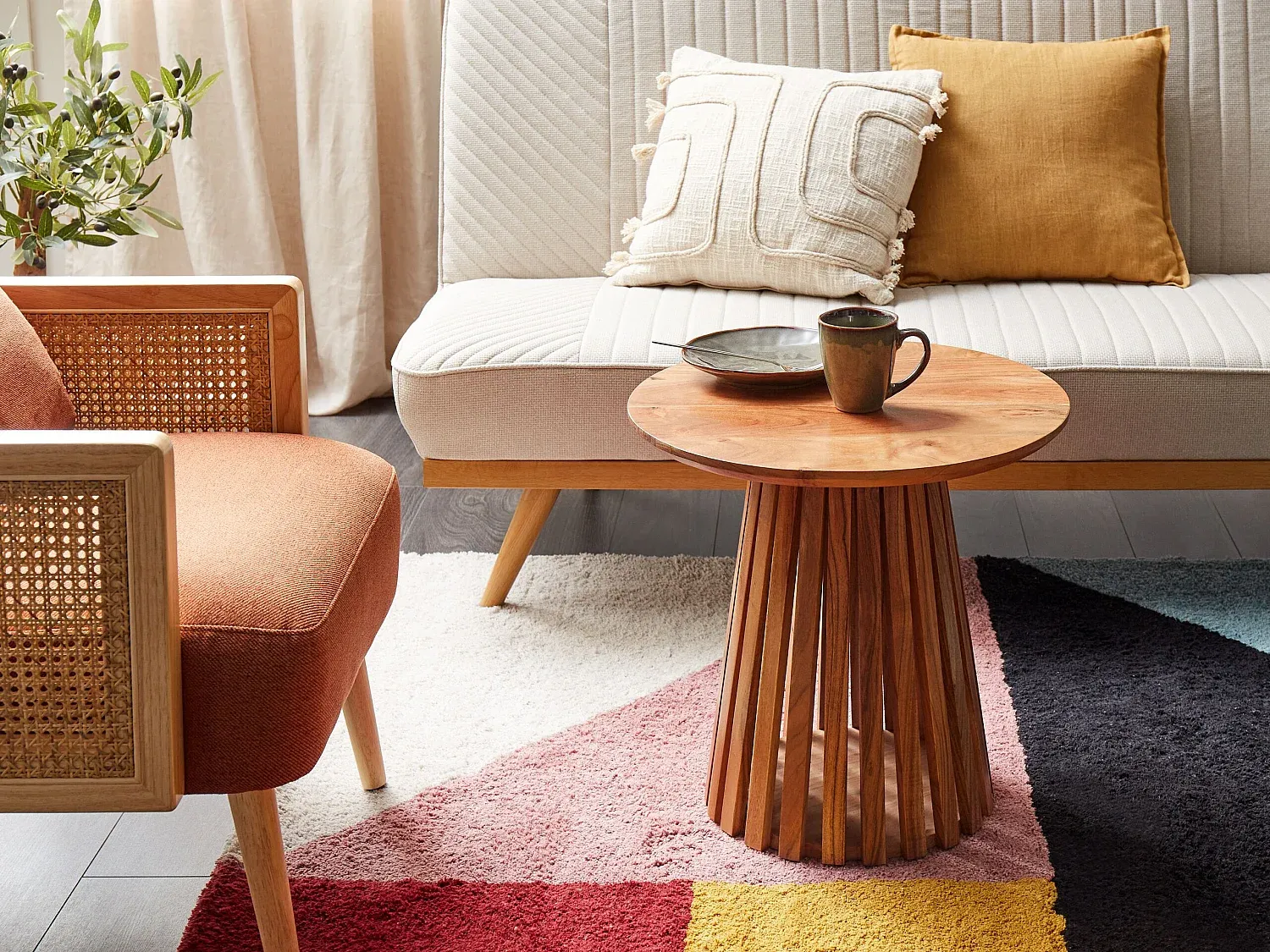 Runder Couchtisch aus Akazienholz dunkelbraun Ø 50 cm