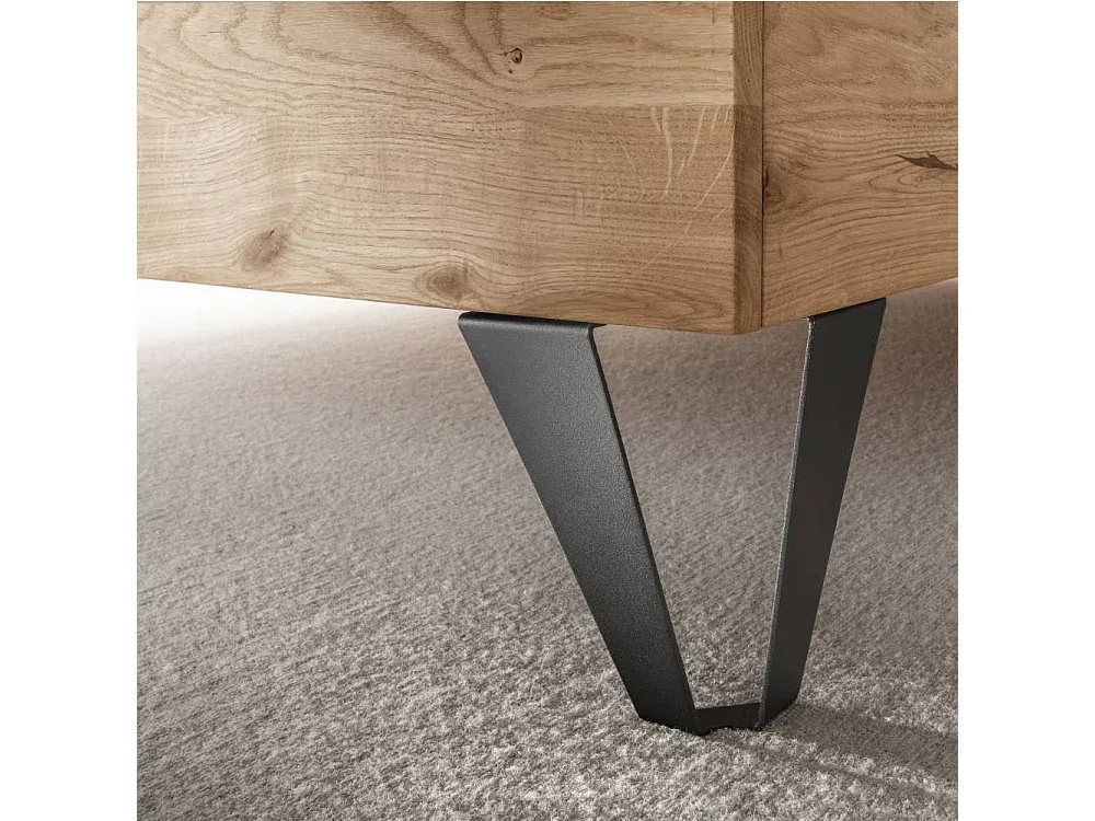 Hochwertiges Doppelbett aus Wildeiche Massivholz im Loftstil