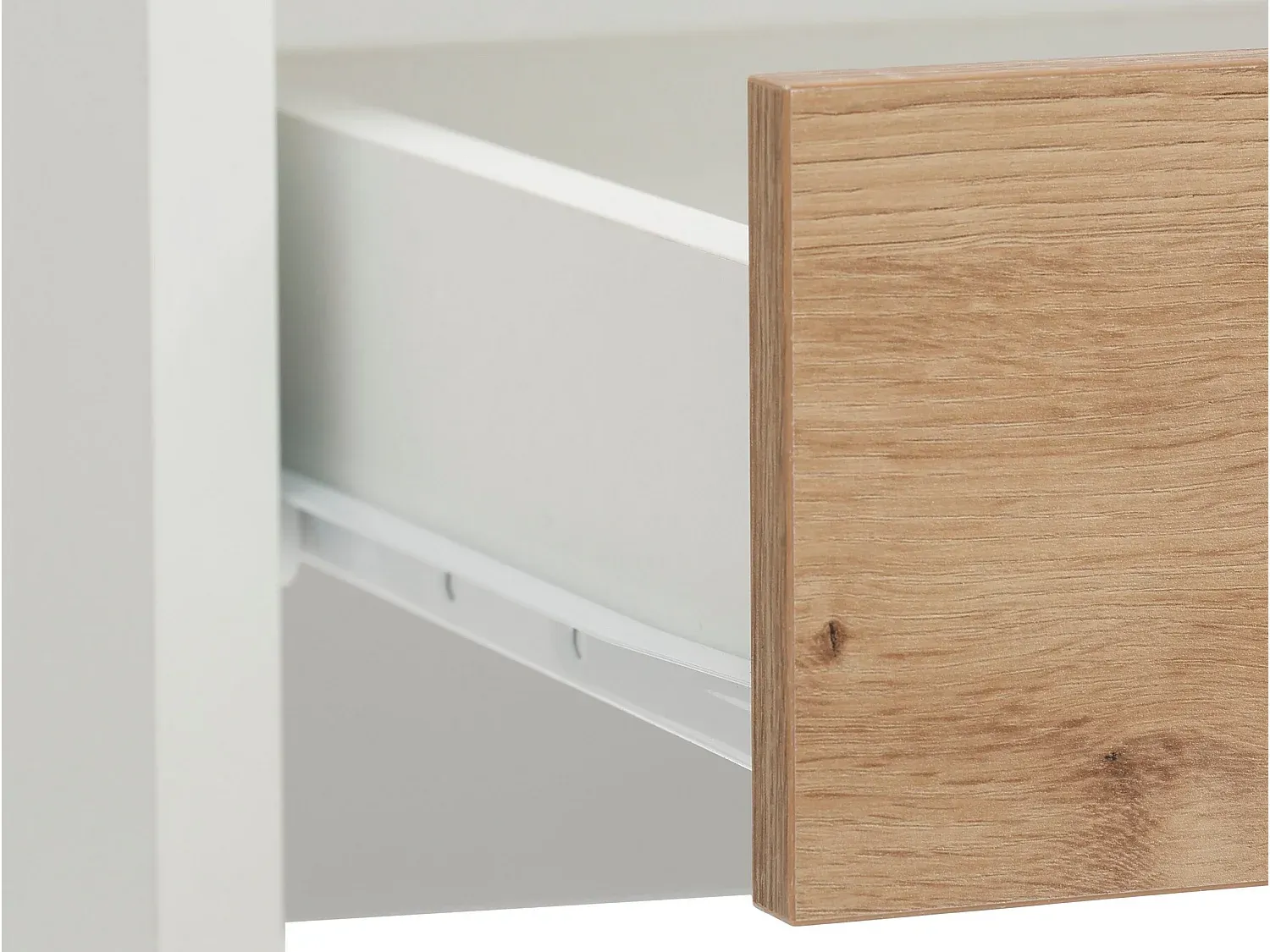 Moderner Kleiderschrank aus Weißeiche