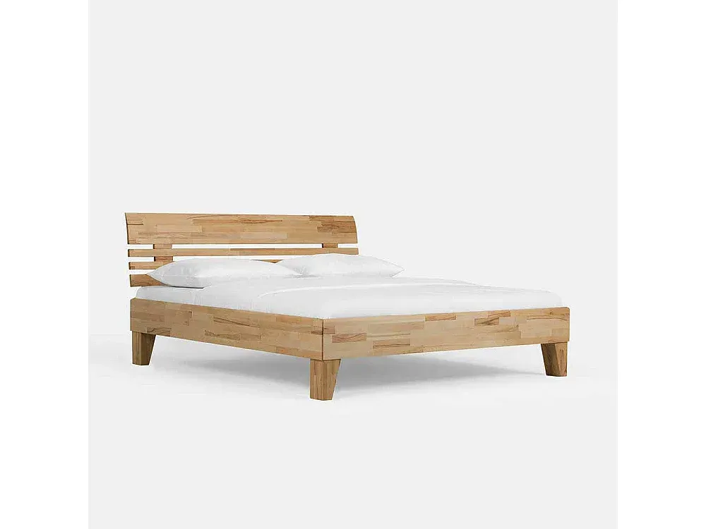 Massivholz Bett aus Kernbuche für komfortablen Schlaf