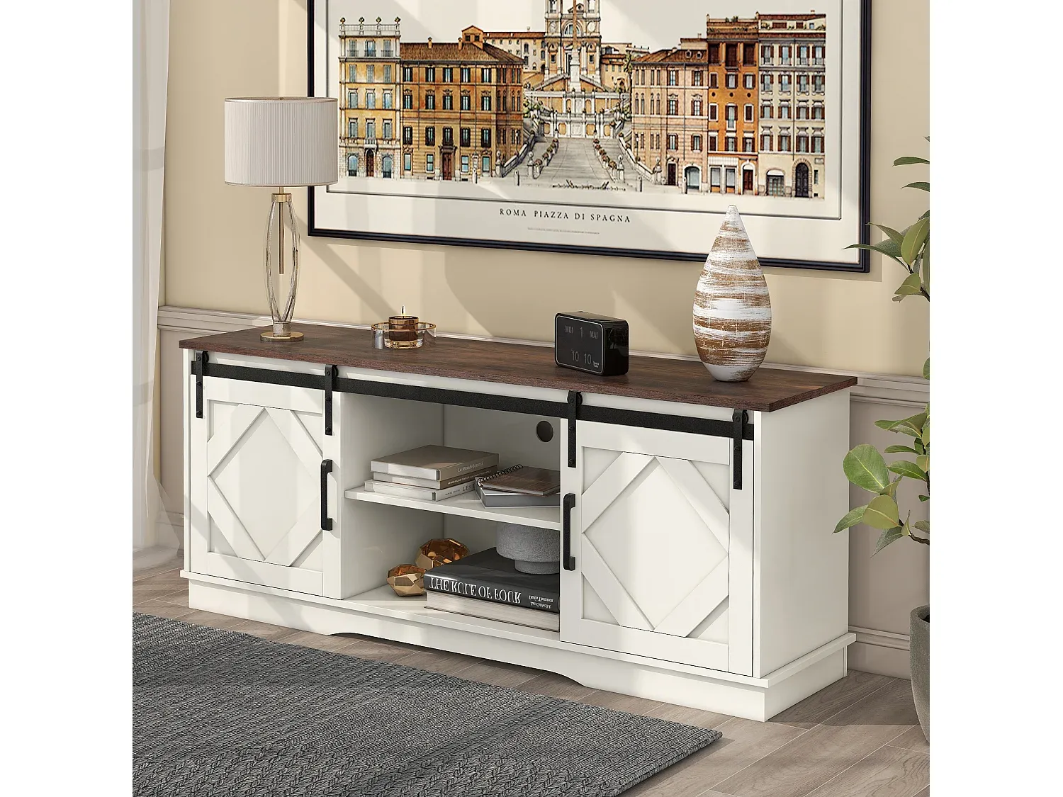 Moderner TV-Schrank im Industriestil mit Schiebetüren