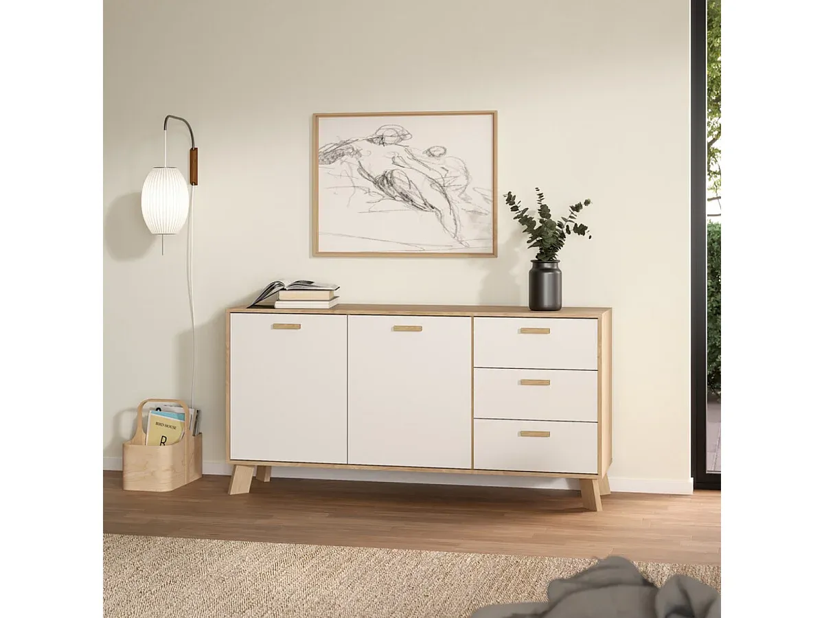 Moderner Sideboard mit Türen und Schubladen in Eichenoptik