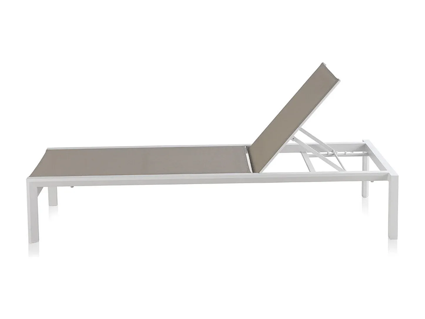 Verstellbare Gartenliege für Entspannung im Freien