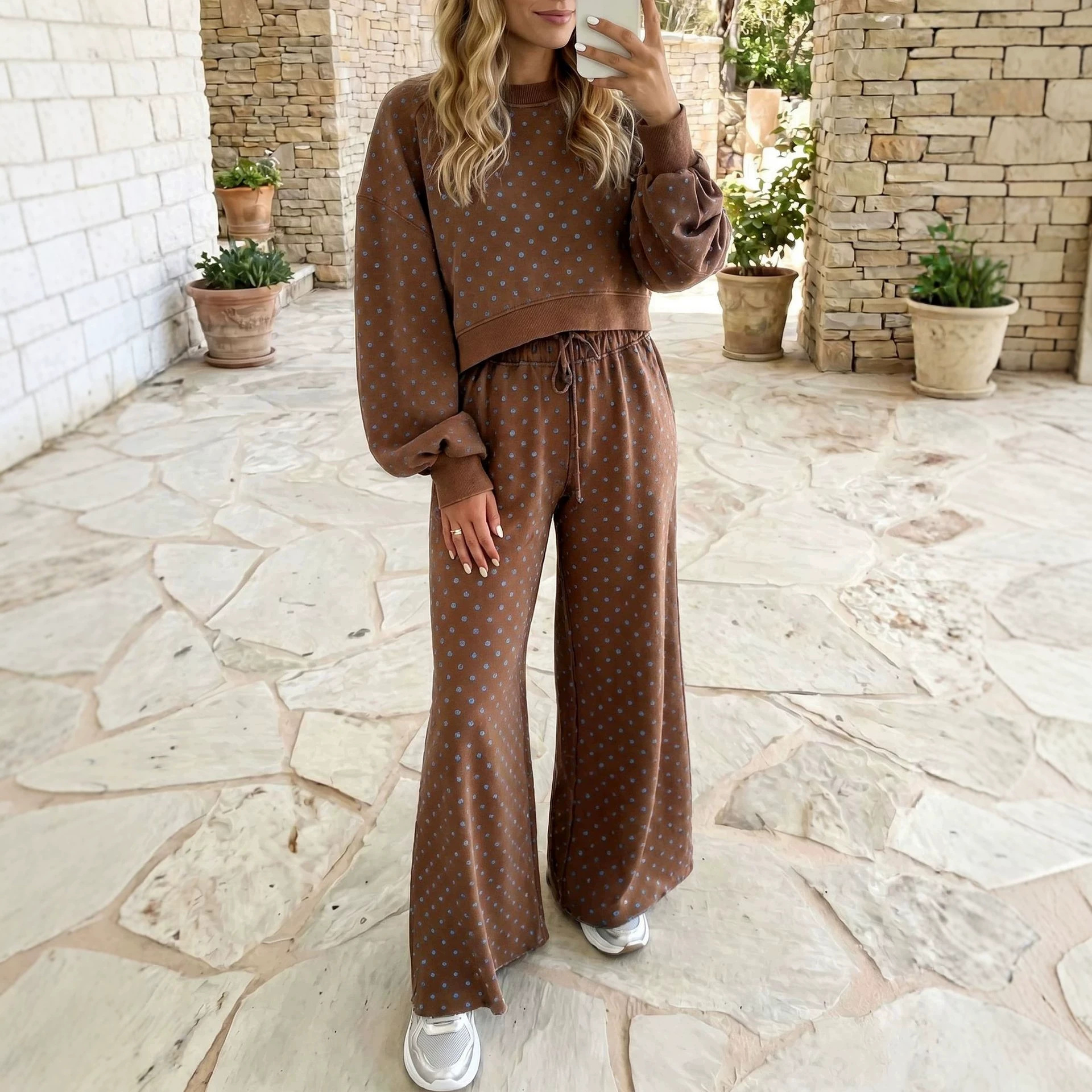2‑Piece Printed Sweat Co‑Ord Set | Crew Neck Cropped Sweatshirt & Drawstring Flared Wide‑Leg Pants Casual Street Loungewear Outfit