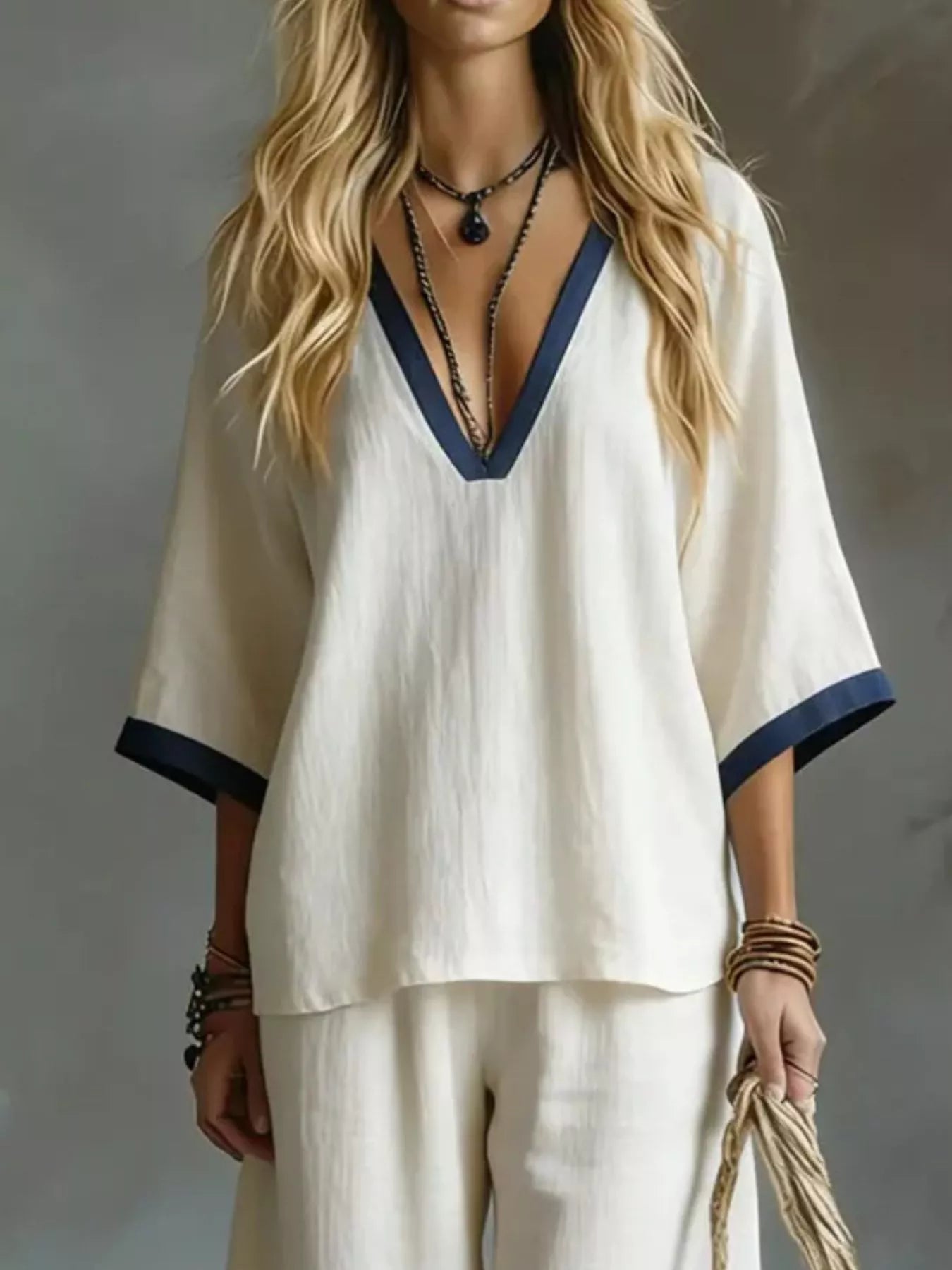 Women Contrast Trim V-Neck Top and Pants Set
