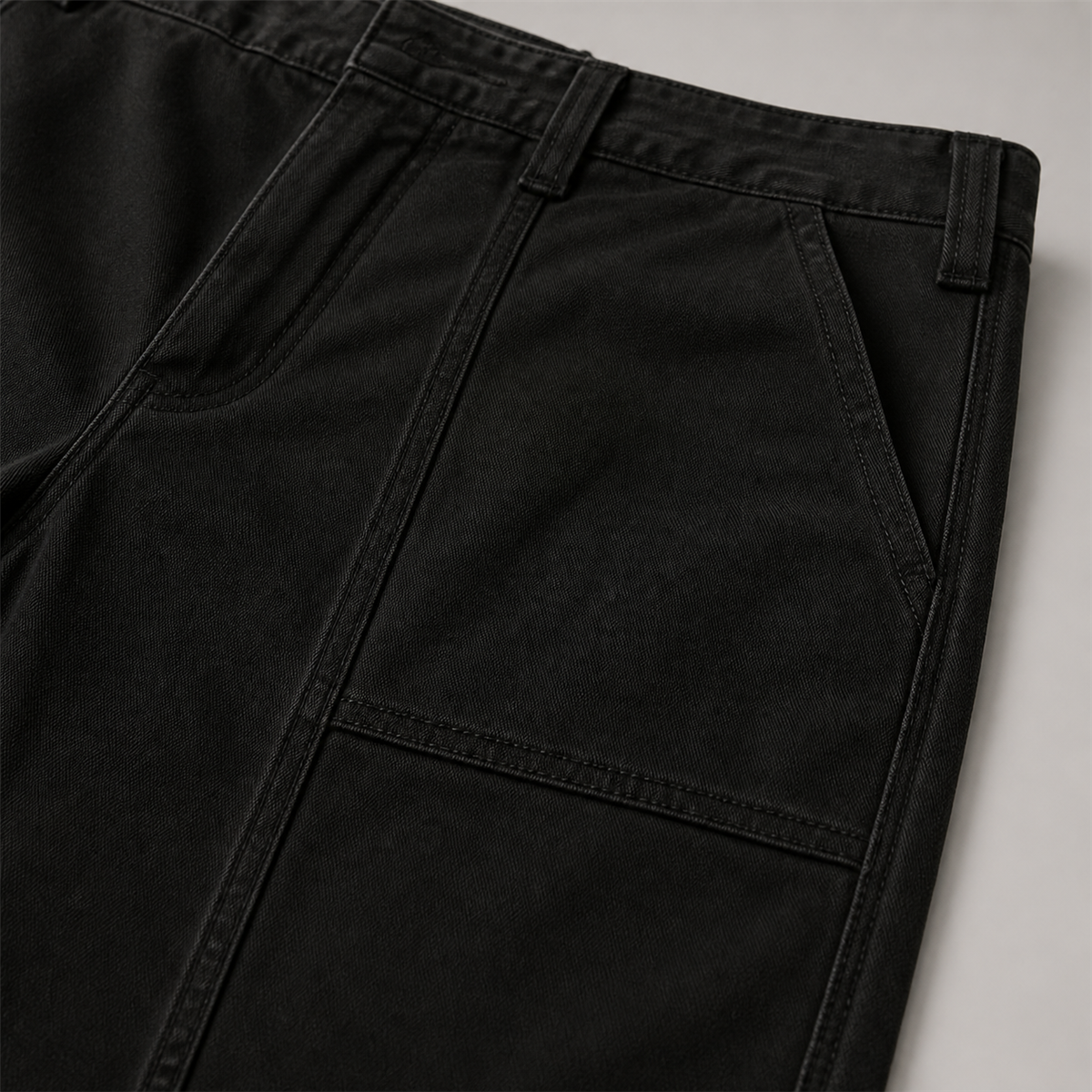 Pantalon utilitaire femme à coupe fuselée - Detail : poches utilitaires visibles