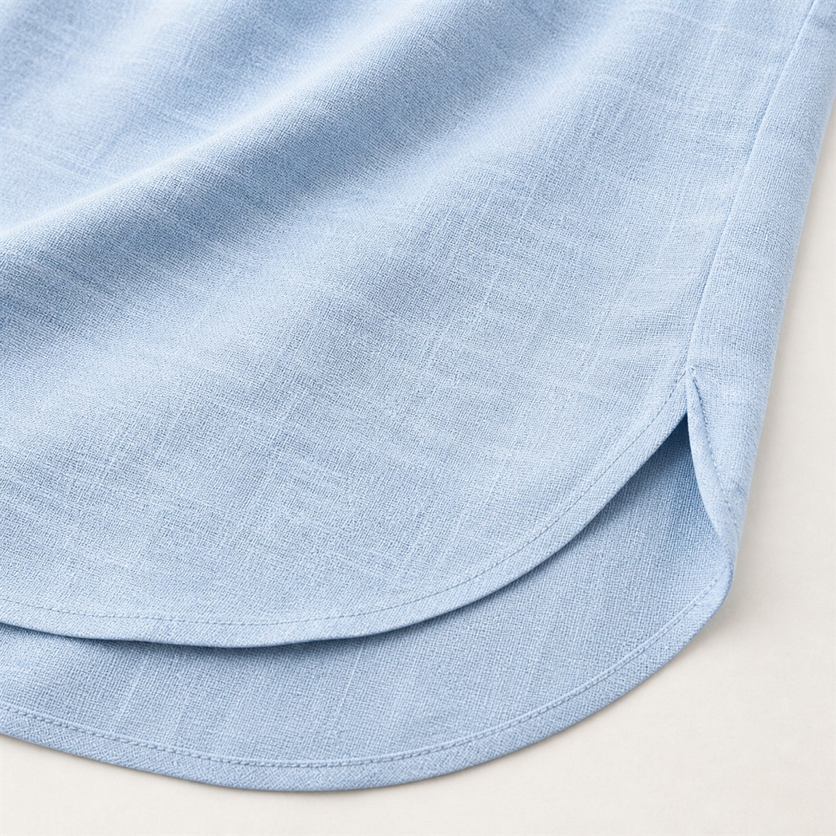 Women's Relaxed Notch-Neck Three-Quarter-Sleeve Blouse - Detail of