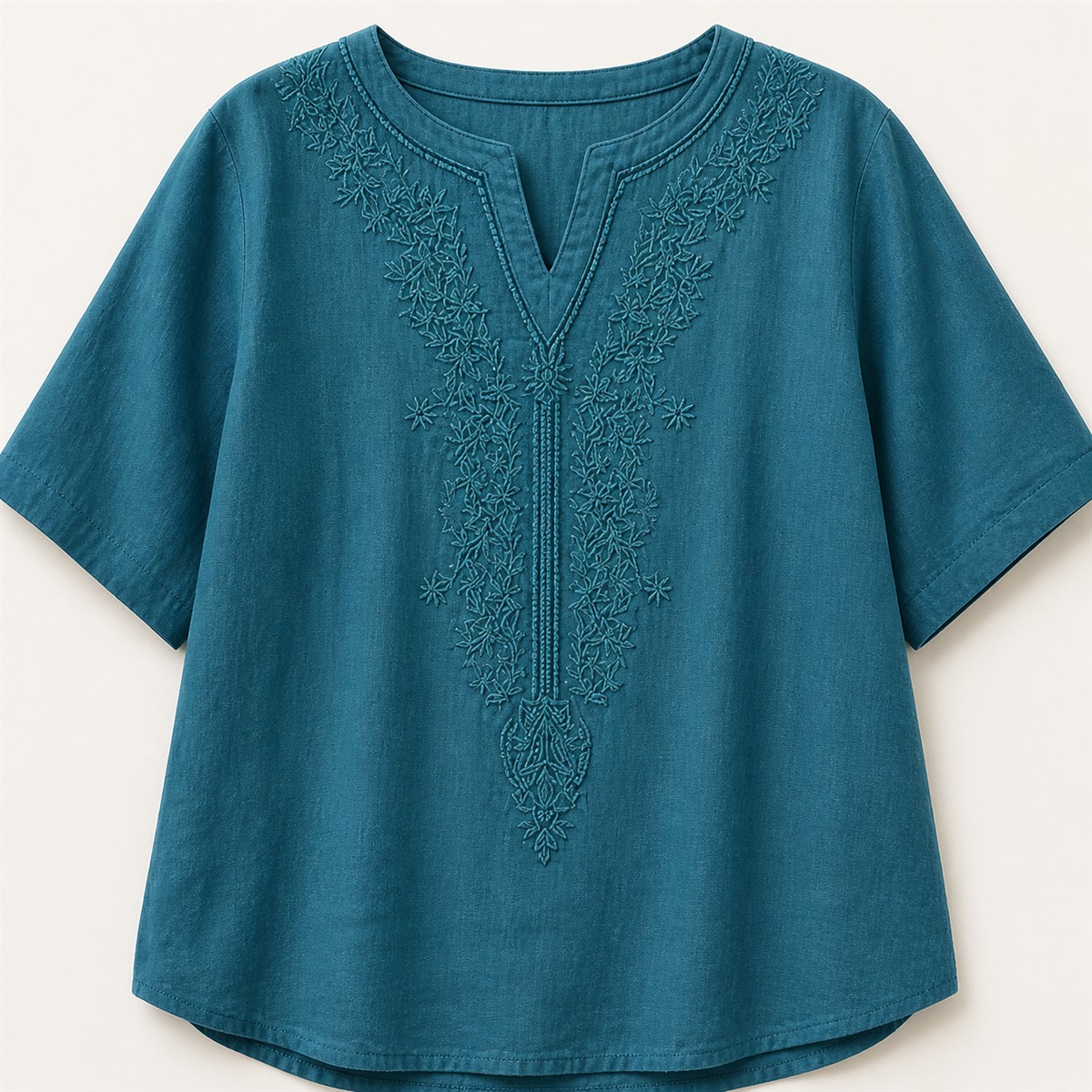 Women's Embroidered Split-Neck Relaxed Short-Sleeve Top - Detail of 