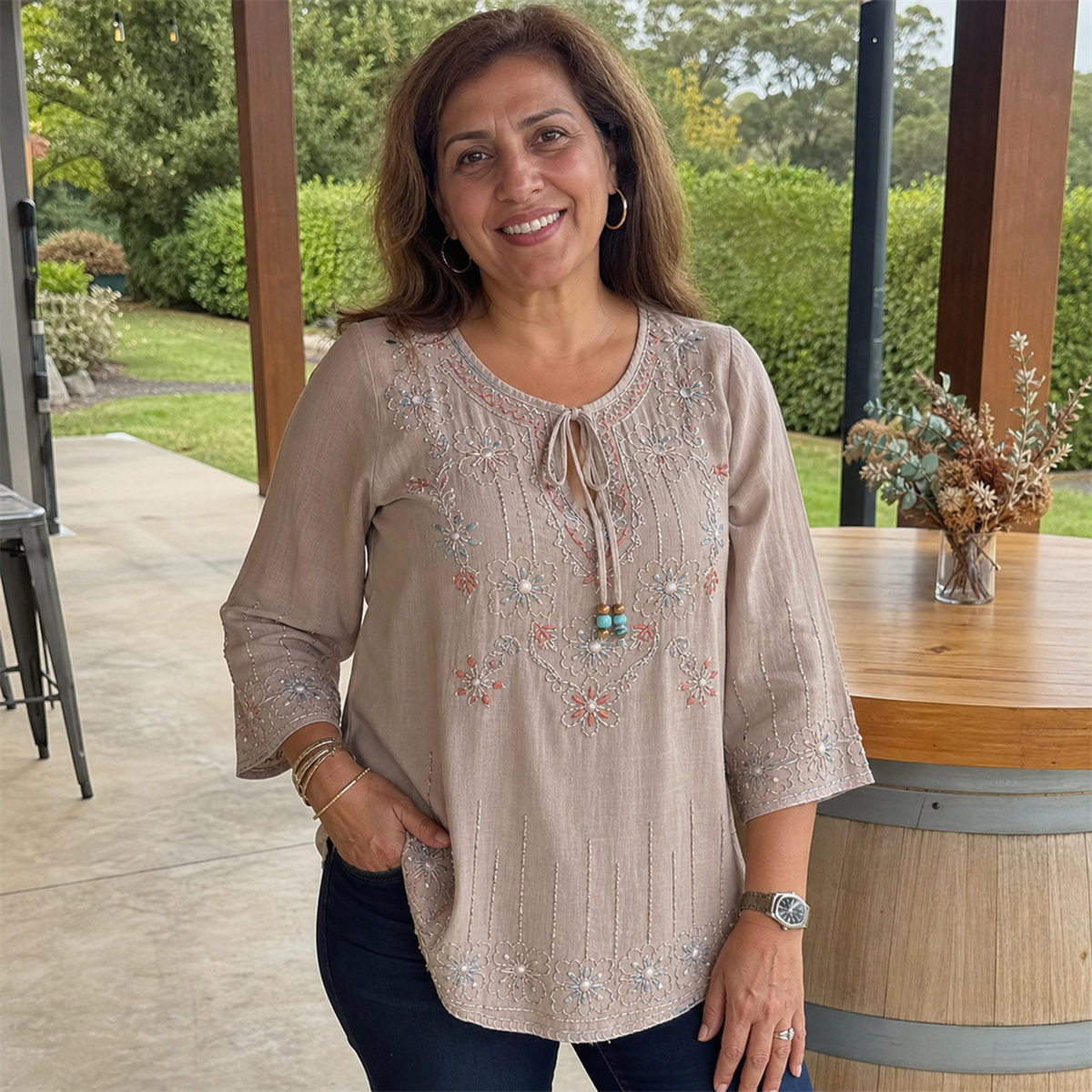 T3u0730001 Taupe blouse outfit inspiration