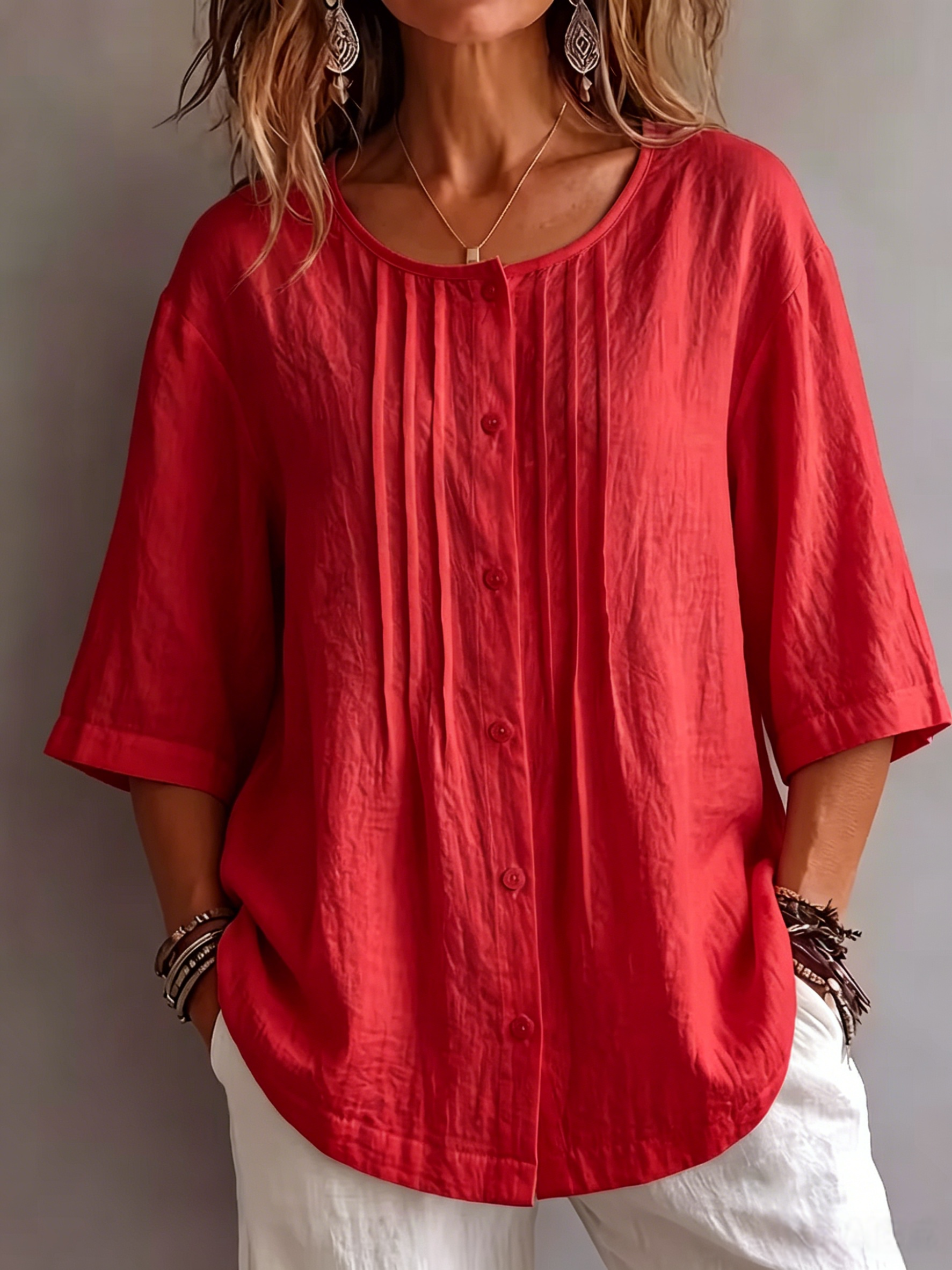 Women's round-neck three-quarter sleeve pleated blouse
