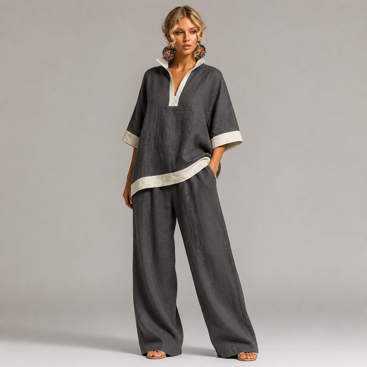 DÉSTOCKAGE FINAL – Lot de 12 à seulement 36,99 € – Ensemble femme avec haut à col fendu contrasté et pantalon large - 4 pièces Bleu canard/Sable – 26,99 €
