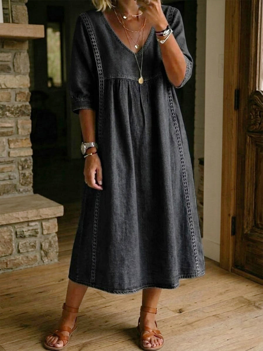 Black loose V-neck denim midi dress with lace trim