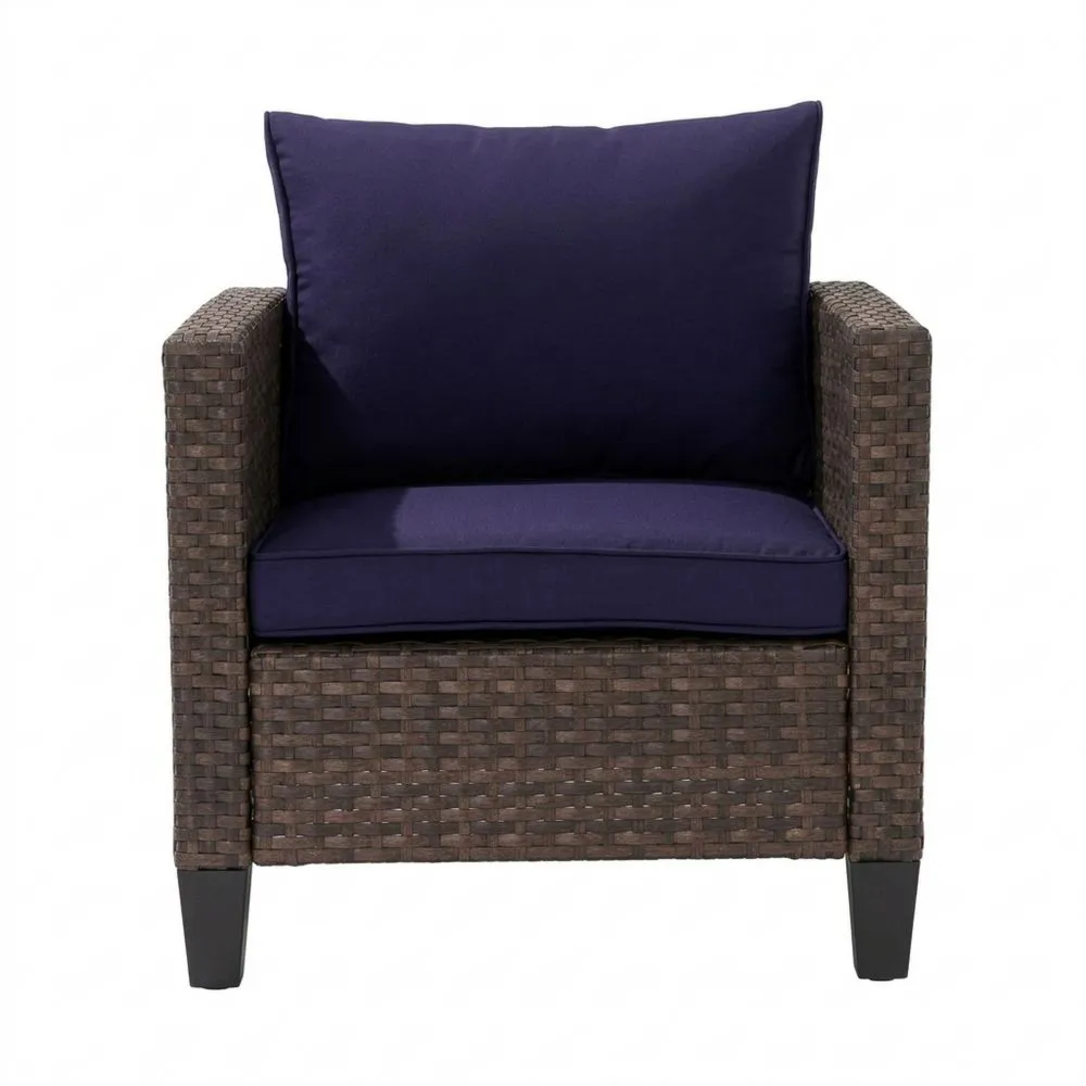 Sessel aus aluminiumbeschichtetem Polyester-Rattan mit Kissen