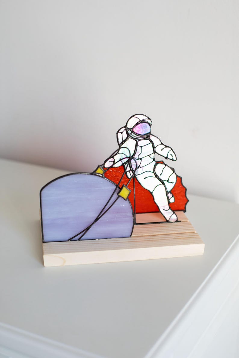Escultura de vidro colorido vitral astronauta apanhador de sol arte espacial