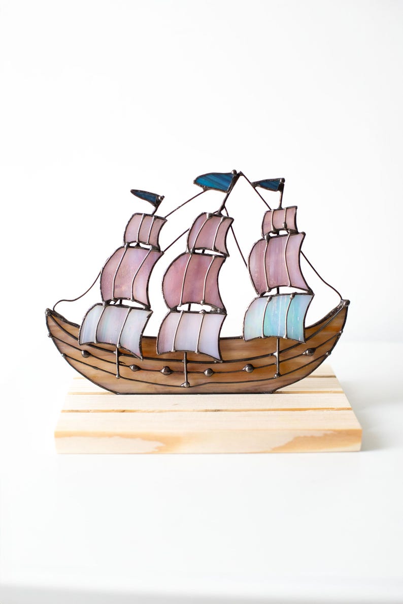 Escultura de vidro colorido vitral navio barco baleia decoração náutica iridescente