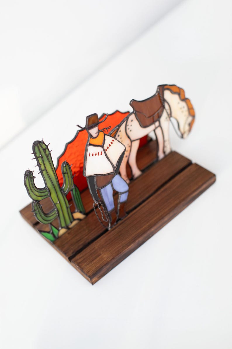 Escultura de vidro colorido vitral cowboy cavalo decoração western apanhador de sol