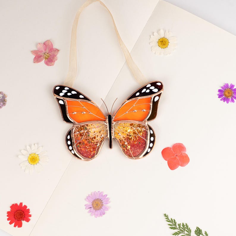 Vitral com Borboleta Monarca para Enfeitar Janelas, Decoração de Jardim Estilo Cottagecore, Presente Ideal para Inauguração de Casa