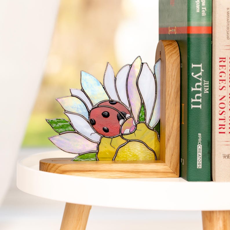 Suporte para livros de vidro colorido estilo vitral joaninha presente madrinha